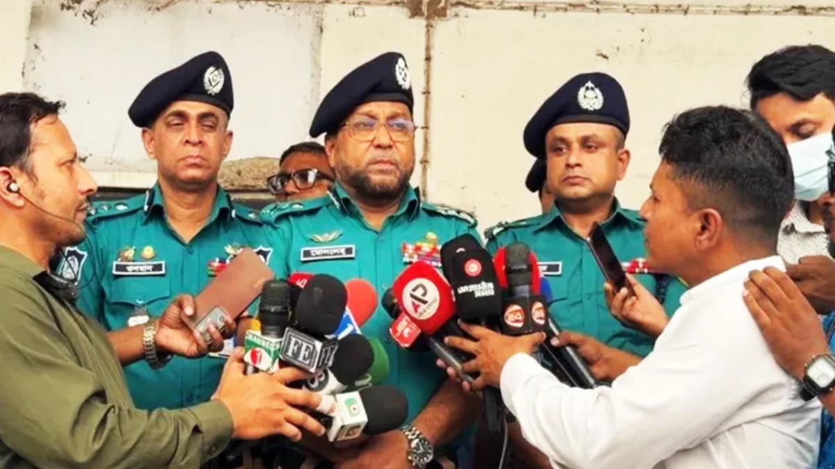 ক্লিনিকে হামলার ঘটনায় আসামিদের ধরতে অভিযান চলছে: ডিএমপি কমিশনার