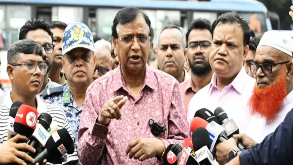 পল্টন থেকে নর্থ সাউথ রোড পর্যন্ত সড়ক হকারমুক্ত ঘোষণা